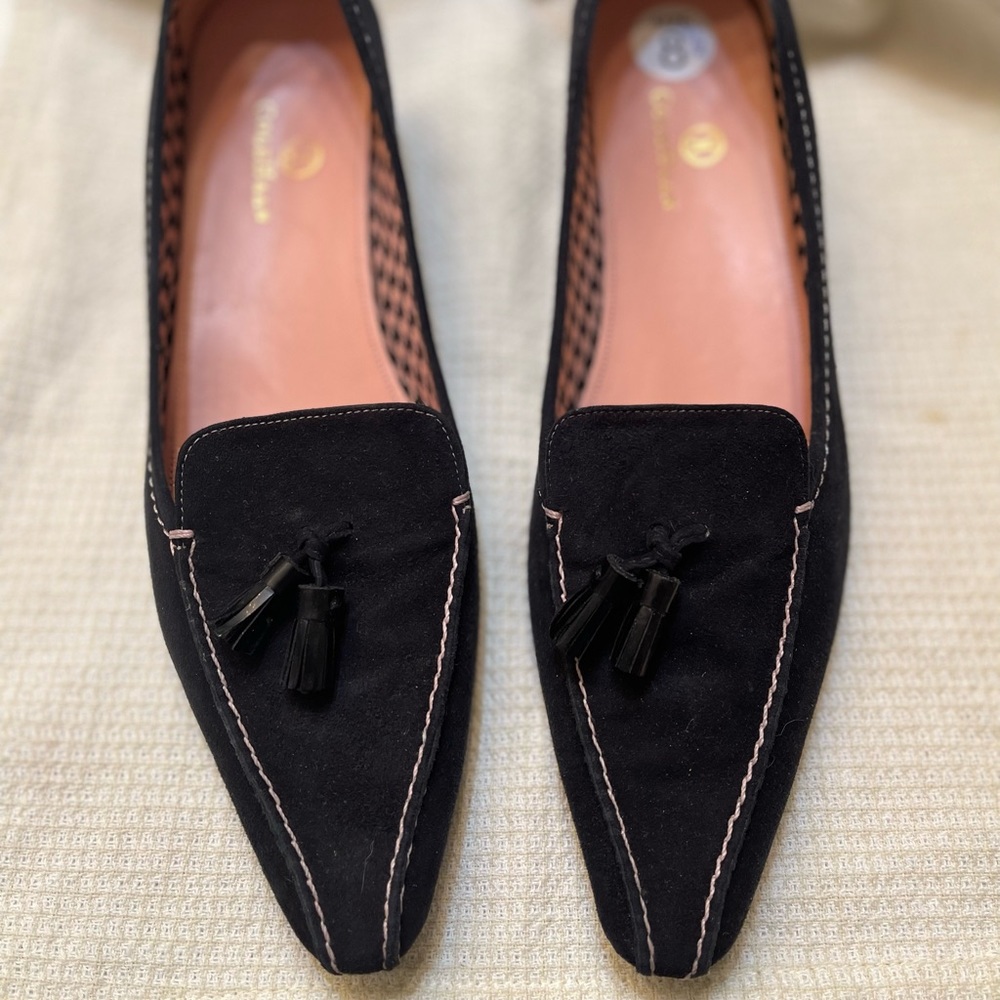 Cole Haan black pink tassel slip on suede loafers used pointy witch core…